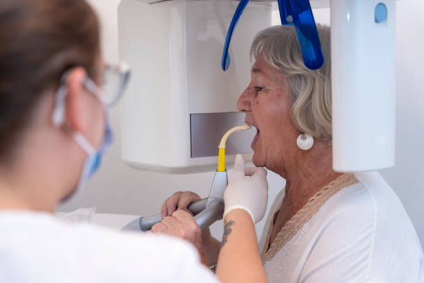 Best Weekend Emergency Dentist in Willmsburg, IA